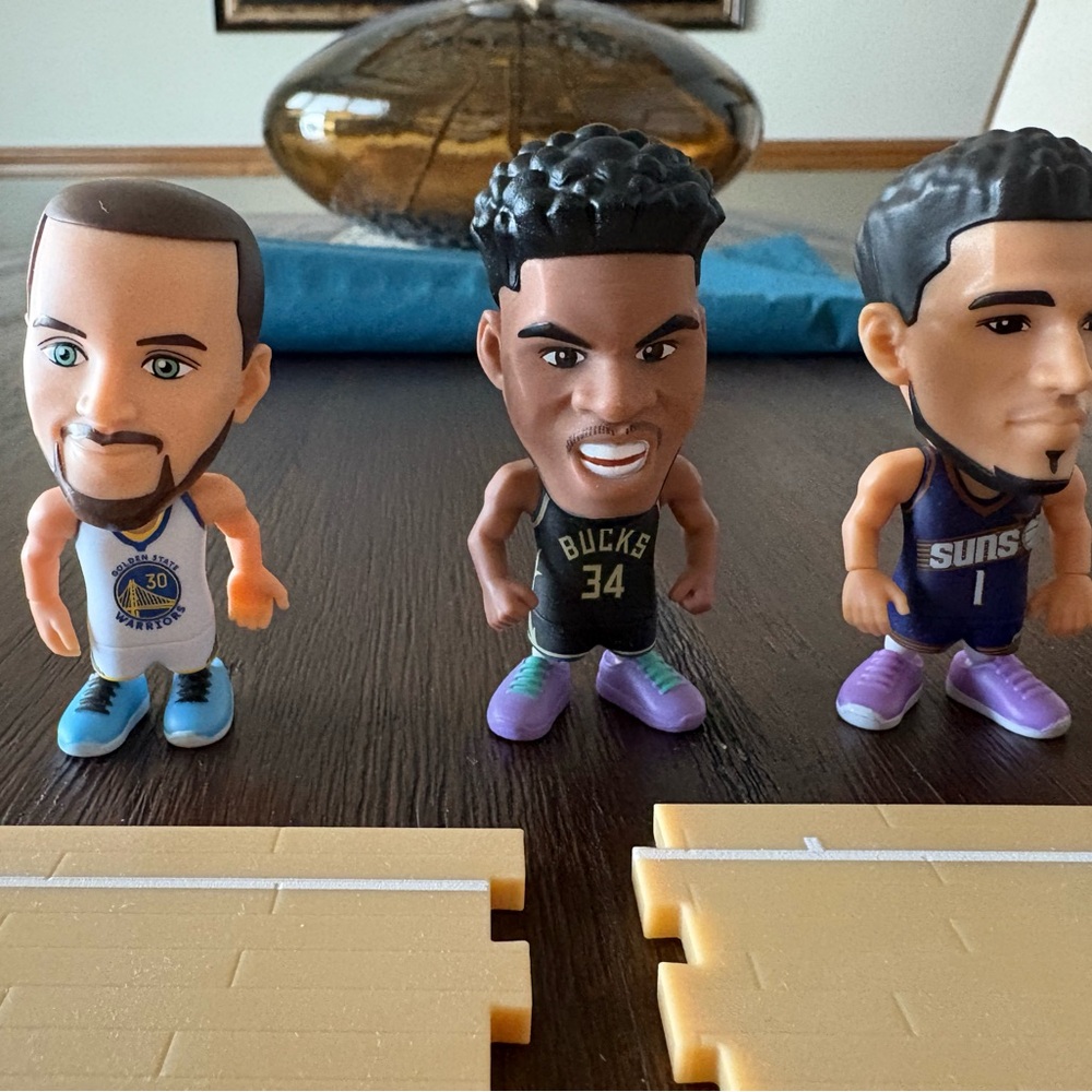 Collectible Mini Basketball Player Figurine - nba ballerz